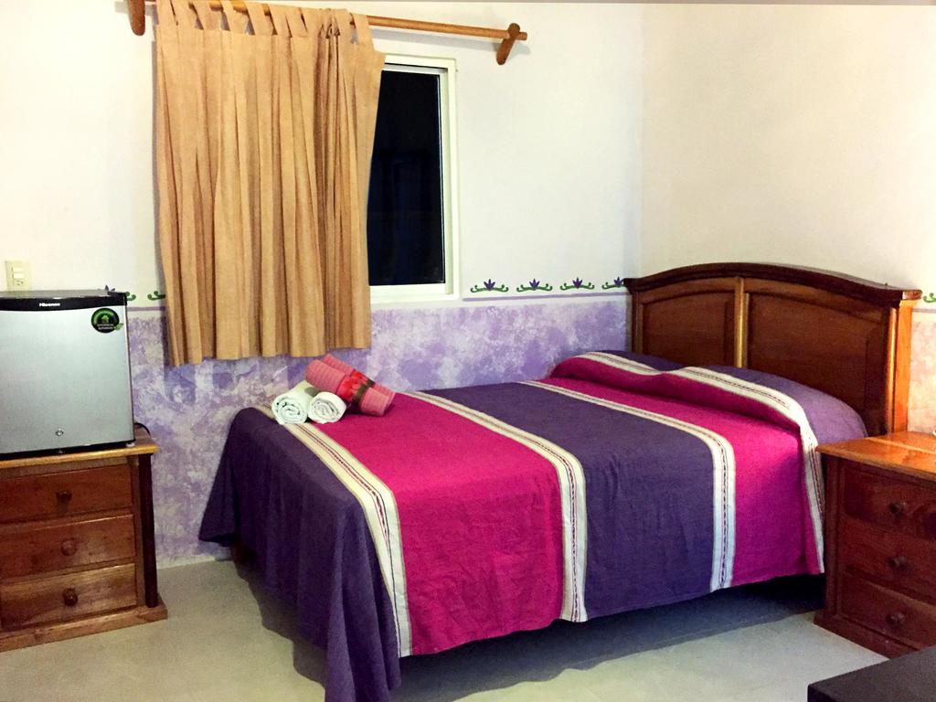 Hotel Hacienda La Catrina 홀박스아일랜드 외부 사진