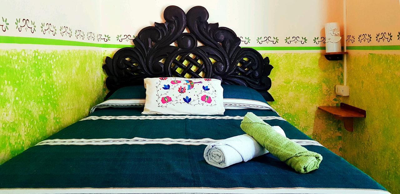 Hotel Hacienda La Catrina 홀박스아일랜드 외부 사진