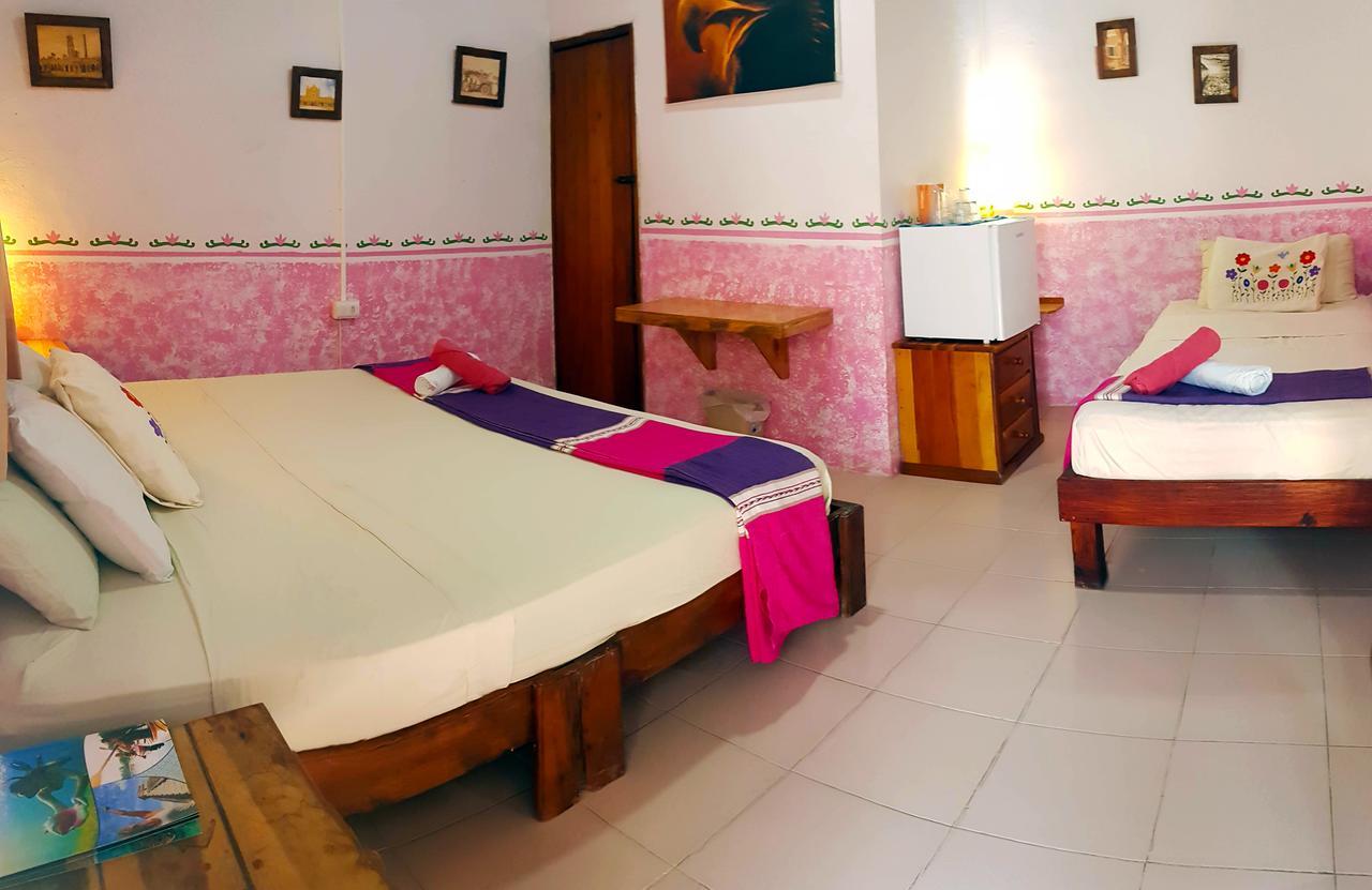 Hotel Hacienda La Catrina 홀박스아일랜드 외부 사진